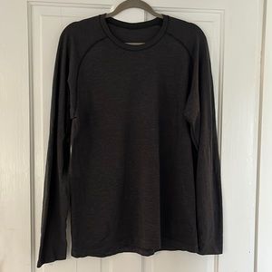 Lululemon men’s Metal Vent Tech long-sleeve shirt. Large. Black. Great condition